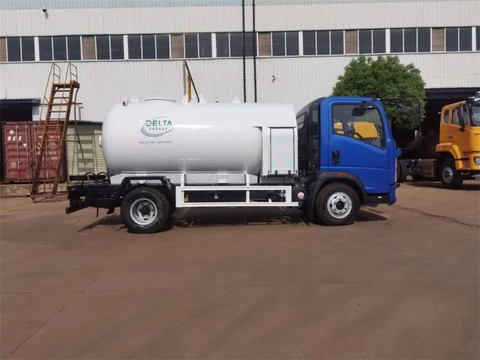 Light-Duty SINOTRUK LPG Truck - Image 7